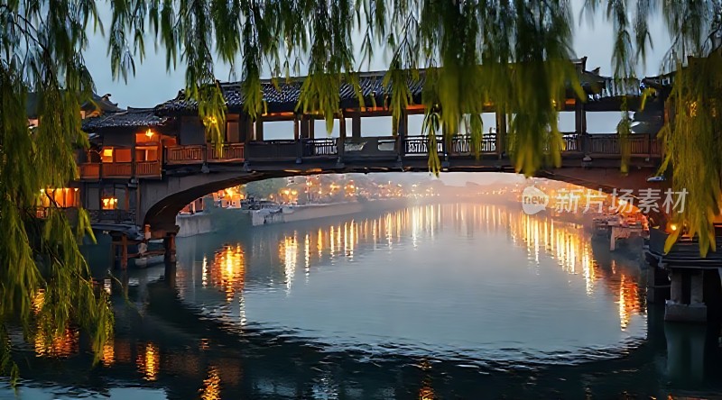 古桥夜色映水乡