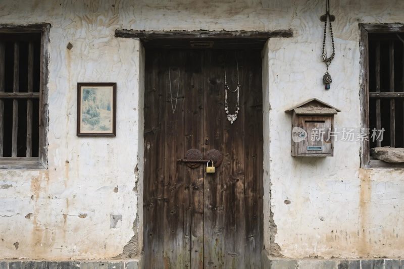 古旧木门老建筑