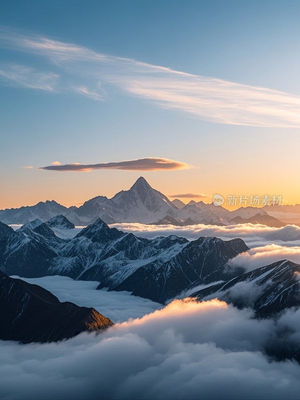 云海雪山天空自然风景