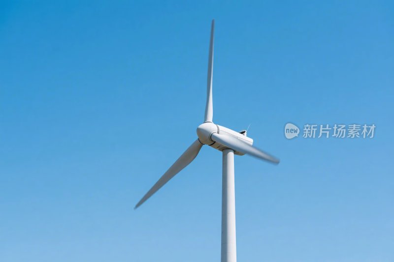 风力发电机蓝天