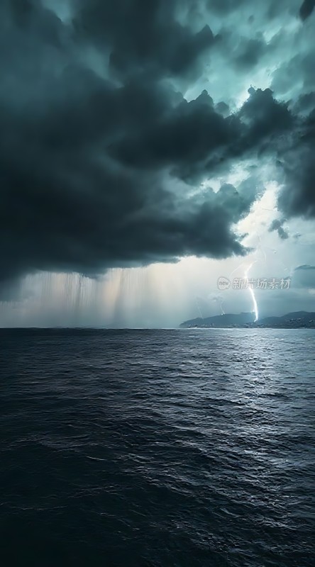 暴风雨中的闪电