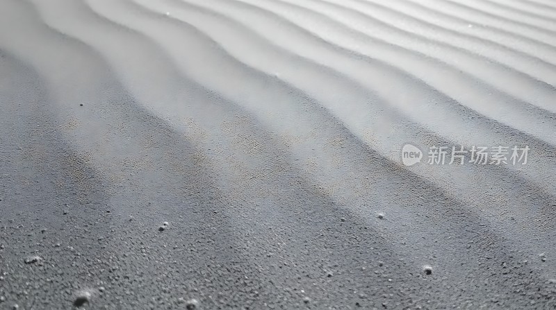 沙丘上的光影游戏