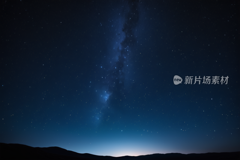 星空有几颗星星和几朵云高清背景图片