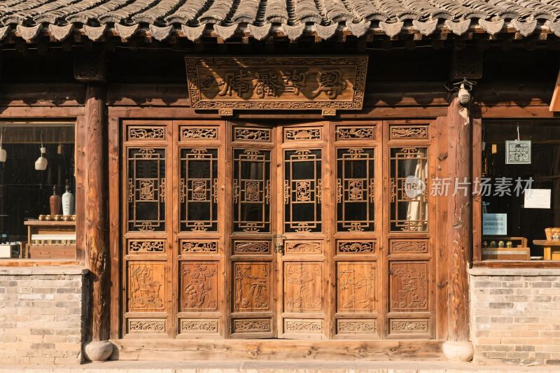 中国传统古建木门