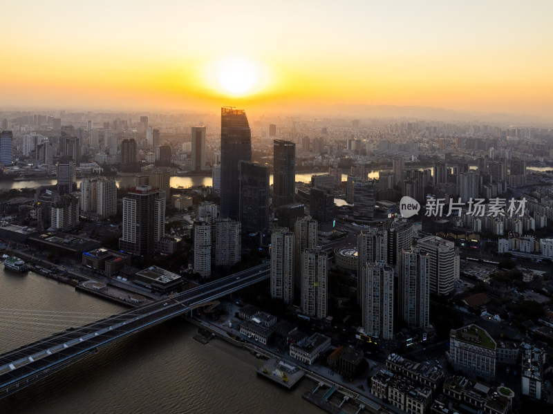 宁波老外滩绿地中心