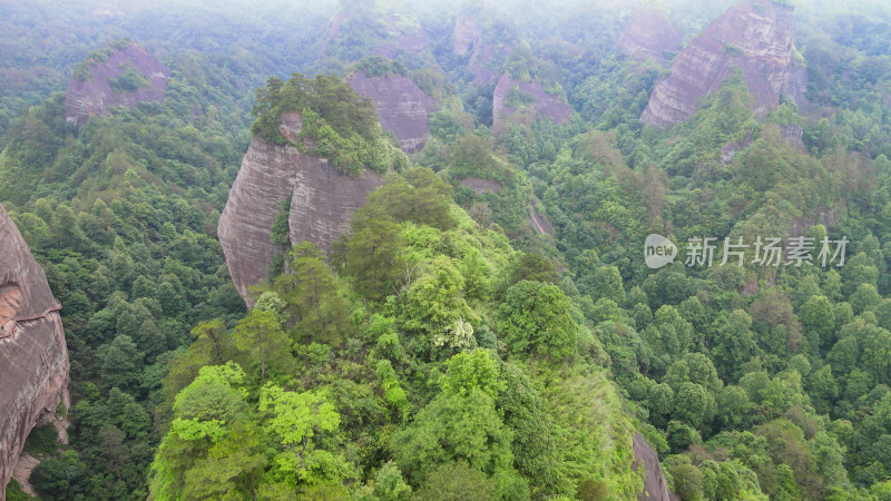 丹霞地貌湖南万佛山4A景区航拍图