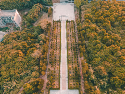 航拍烈士墓地