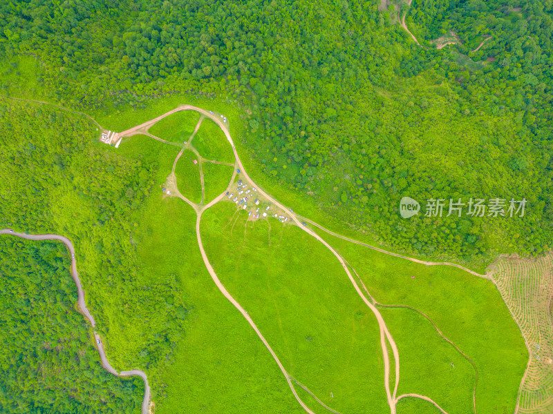 航拍天空高山草甸山脉田园自然风光