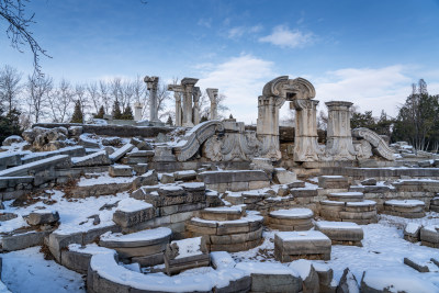 北京圆明园遗址公园雪景