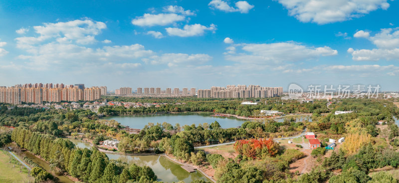 航拍江苏昆山城市生态秋景风光