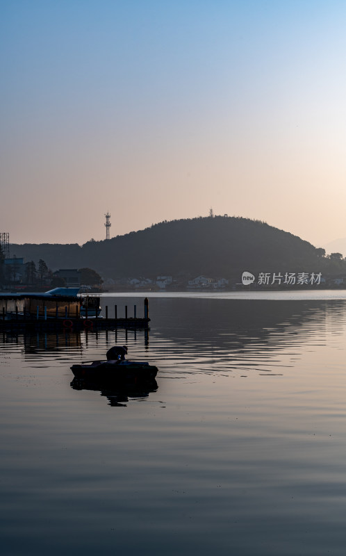 浙江宁波东钱湖雾色景观