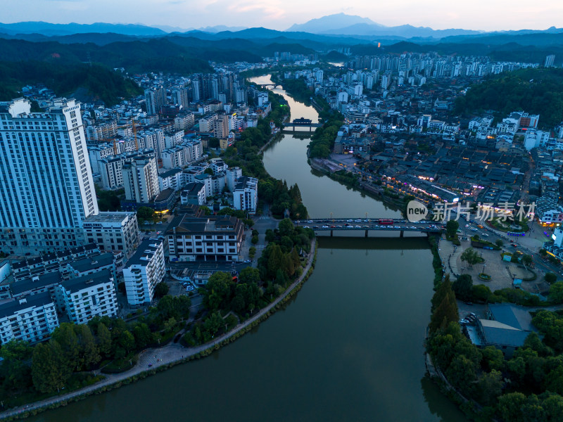 福建泰宁晚霞城市风光航拍图