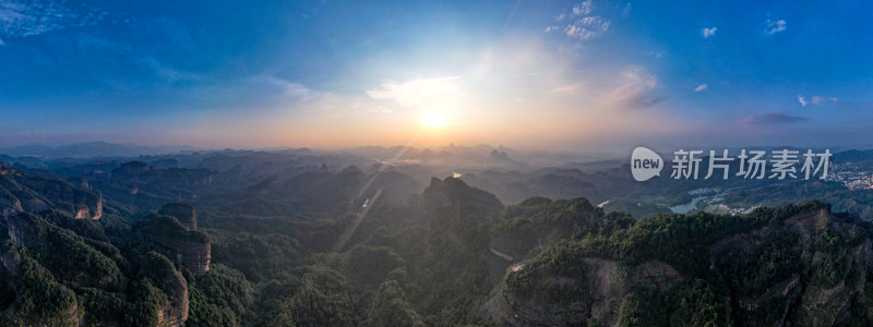 广东韶关丹霞山景区丹霞地貌航拍全景图