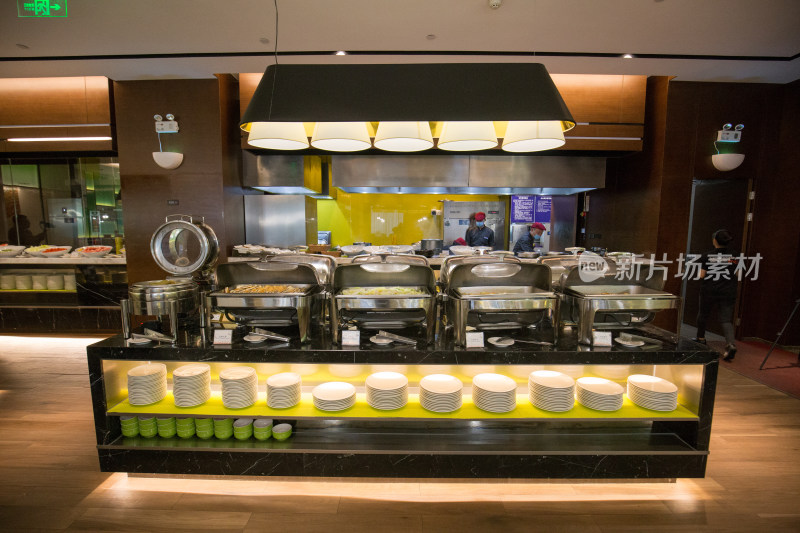 豪华自助餐厅