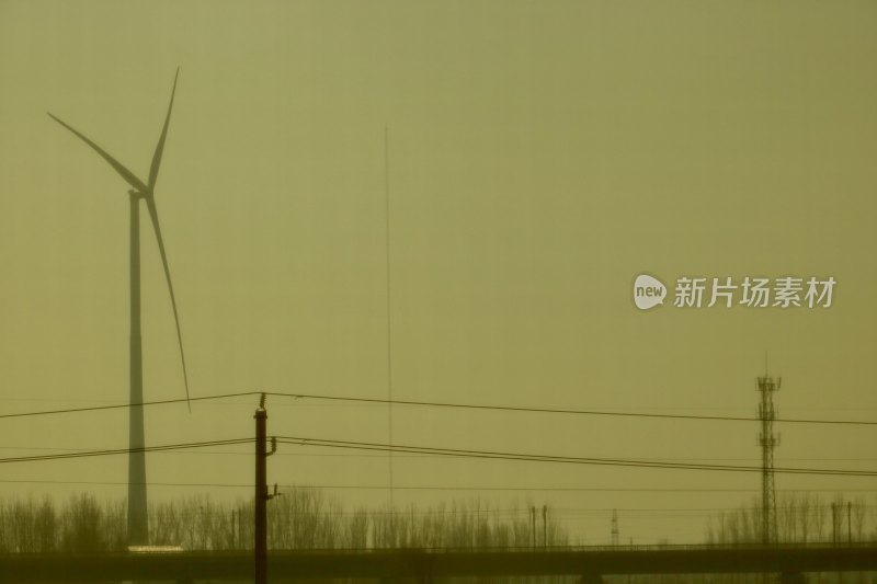 户外风力发电机远景画面