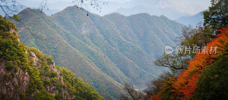 河南省洛阳白云山九龙潭秋天风景