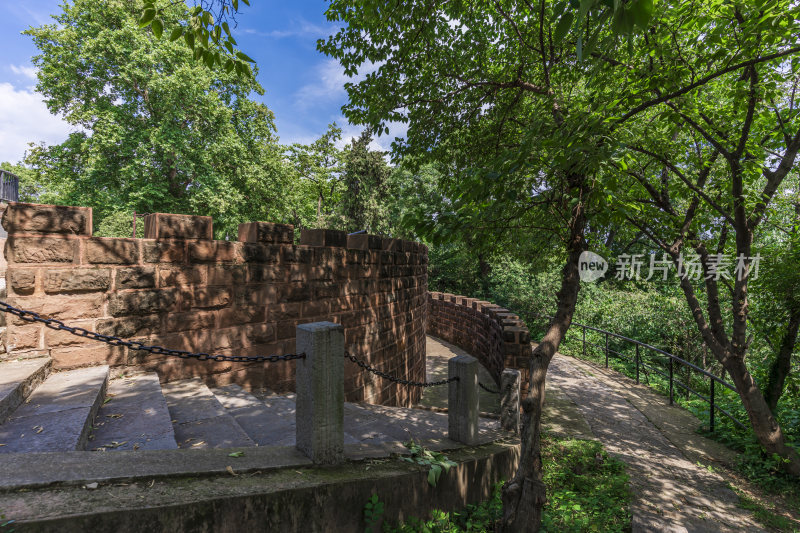 武汉蛇山武昌起义军炮台风景