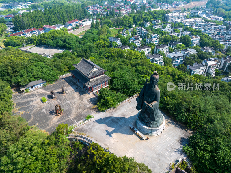 夏季白天航拍溧阳天目湖太公山龙兴寺