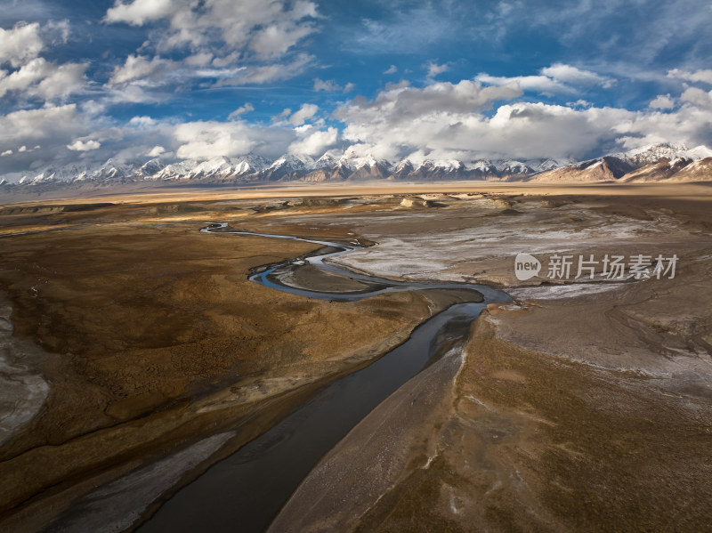 壮丽的雪山群峰