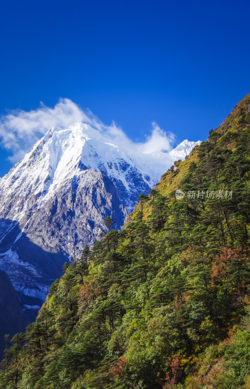 梅里雪山北破雪山自然风景