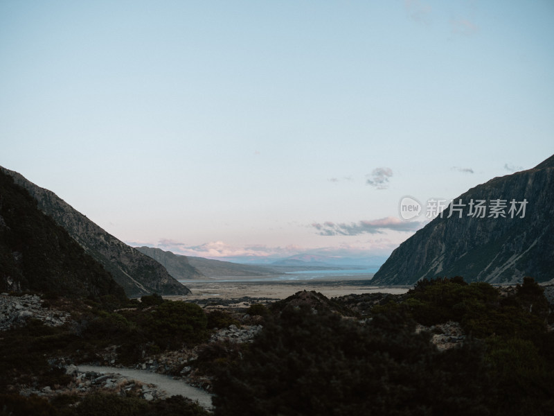 新西兰库克山脉HookerValleyTrack日照金山