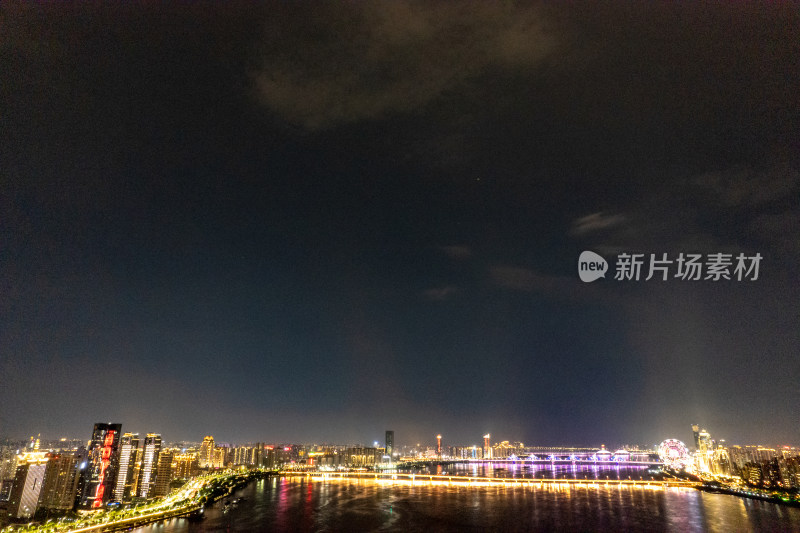 航拍南昌赣江两岸夜景航拍图