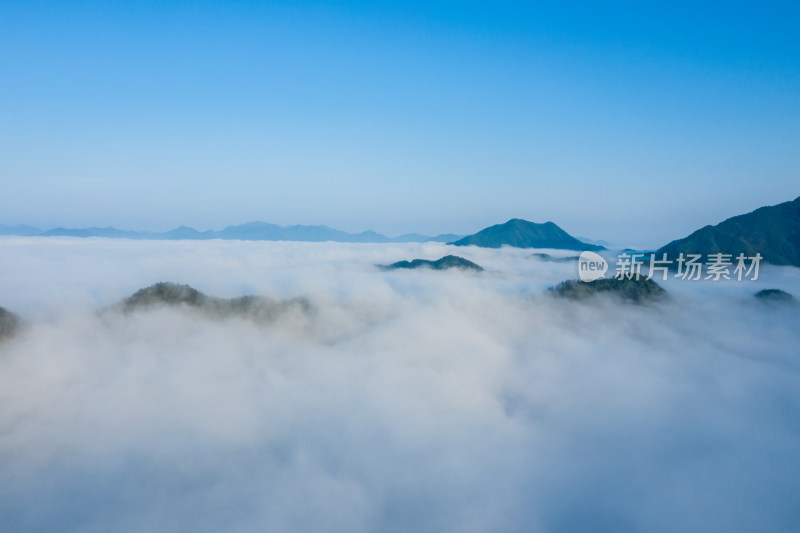 流动的云海