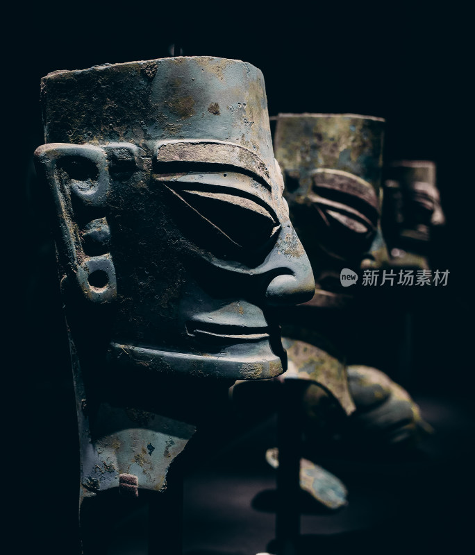 三星堆青铜面具特写