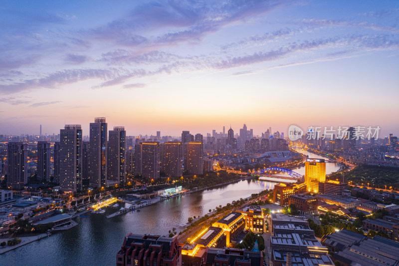 天津海河风景线国泰桥城市建筑日落夜景航拍