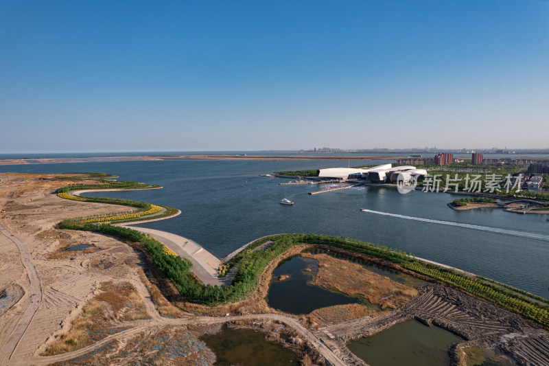 天津生态城南湾国家海洋博物馆城市建筑风光