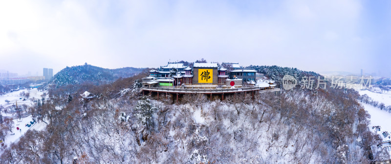 寺庙雪景