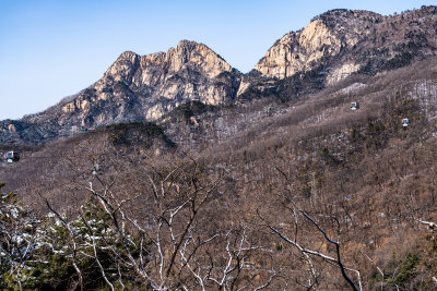 山东泰安泰山风景区雪景自然景观