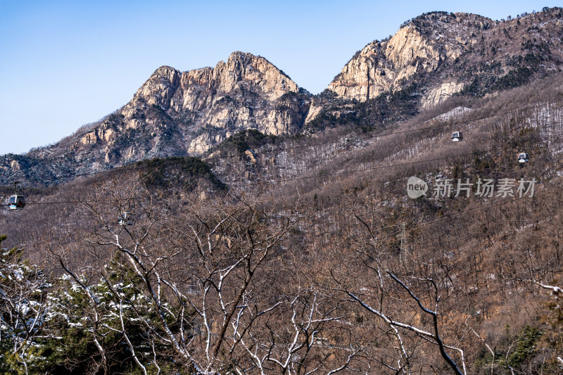 山东泰安泰山风景区雪景自然景观