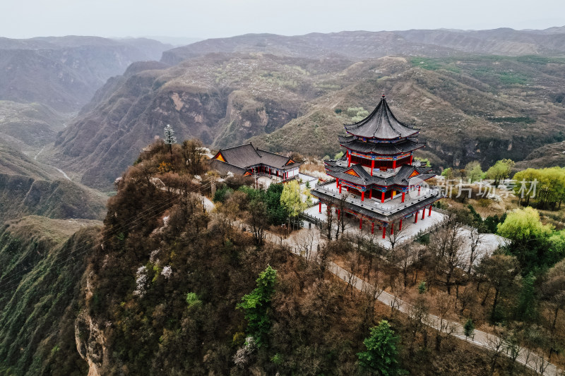 平凉市崆峒山香山混元楼