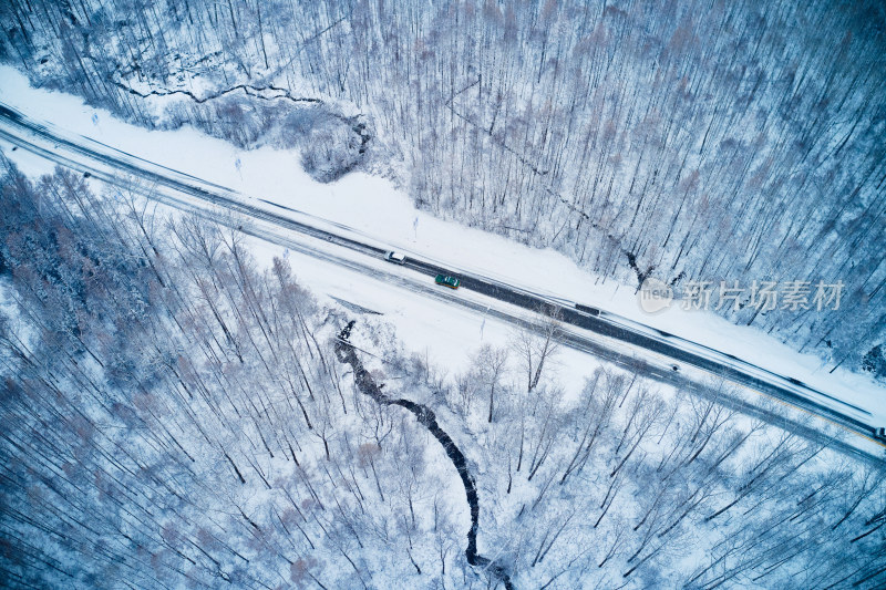 白雪覆盖的长白山