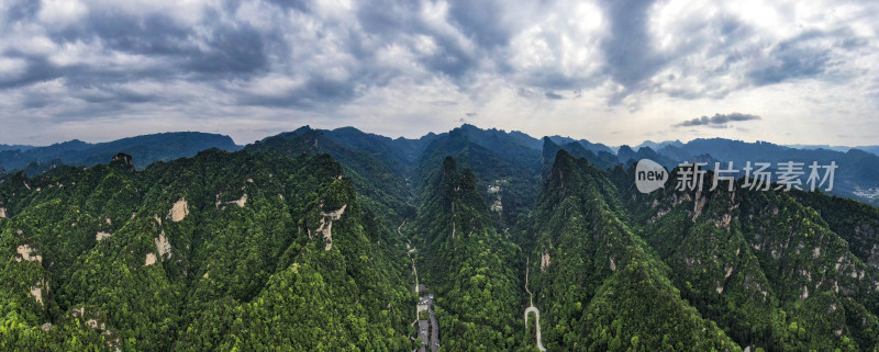 祖国壮丽山河湖南张家界天门山