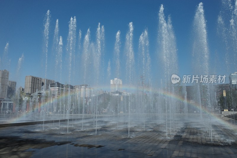 城市喷泉与彩虹景观