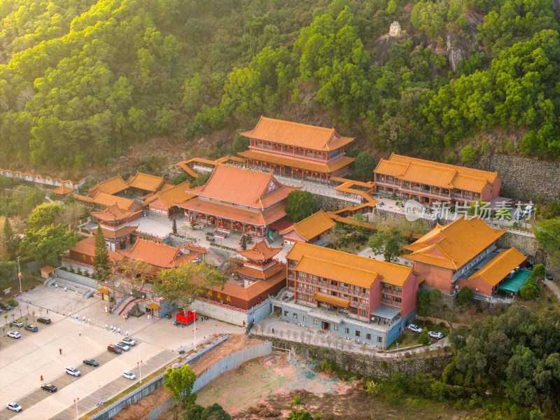 深圳市石岩弘源寺日落航拍