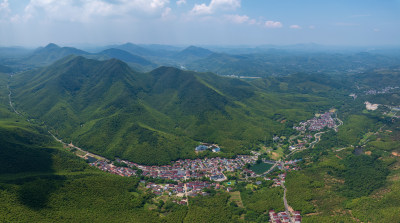 夏季白天航拍常州溧阳天目山南山竹海景区