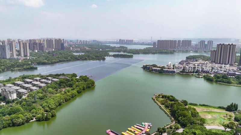 航拍湖北黄冈黄州遗爱湖全景