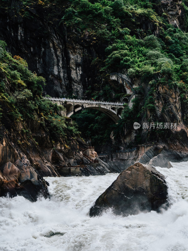 迪庆藏族自治州虎跳峡景区