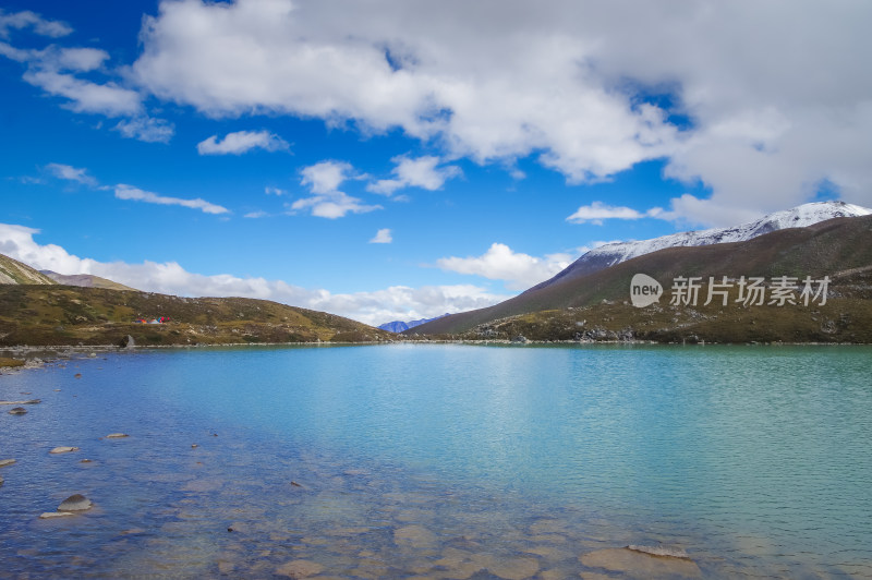 西藏山南山水自然风景