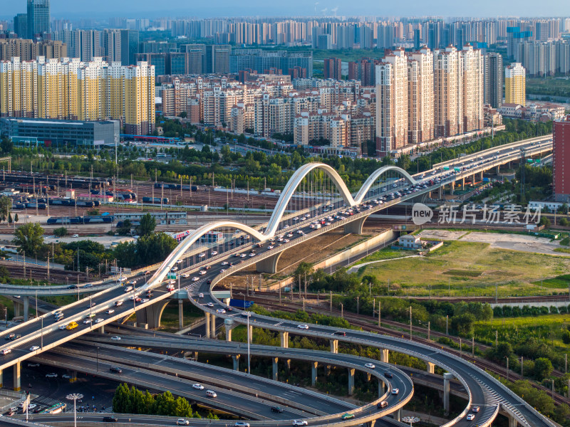 夏季郑州市跨铁路彩虹桥航拍风光