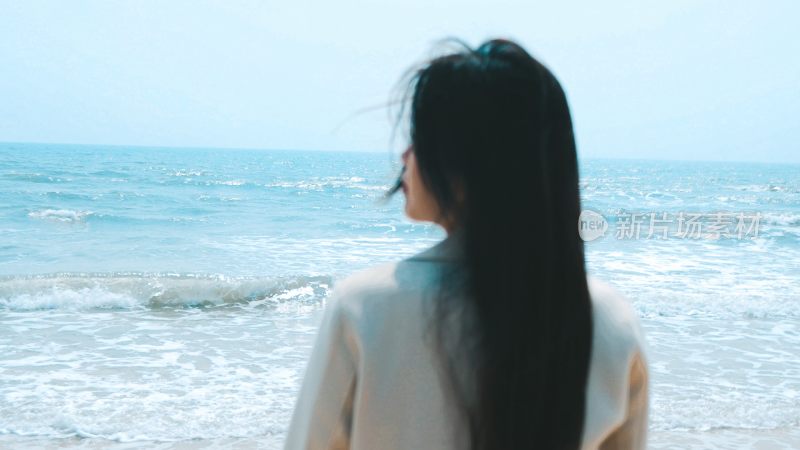 美女和大海