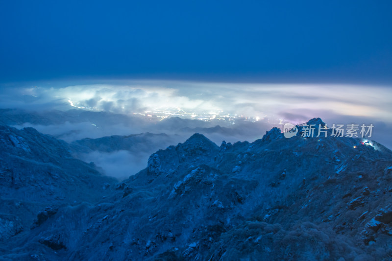 洛阳老君山旅游冬天大雪云海自然风景航拍