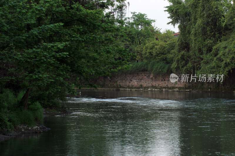 四川成都温江区江安河生态漂流环境