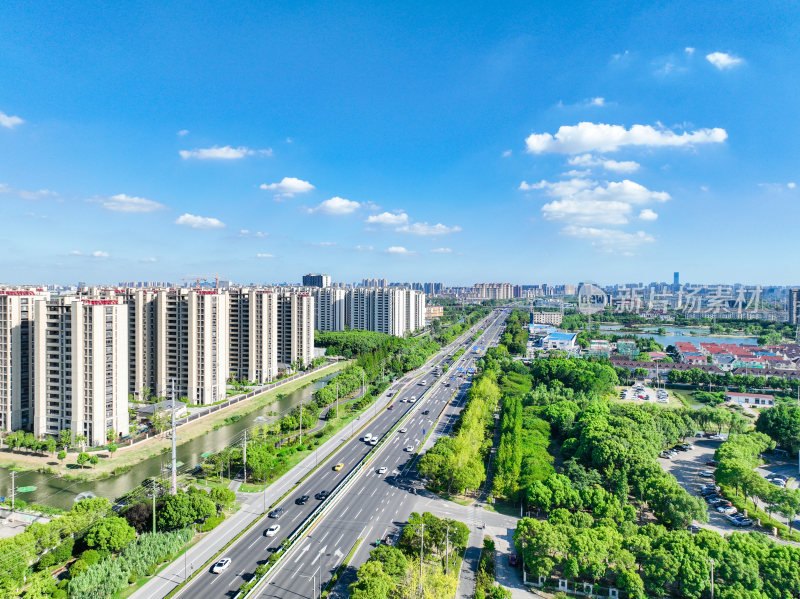 航拍江苏苏州昆山城市建筑风光大景