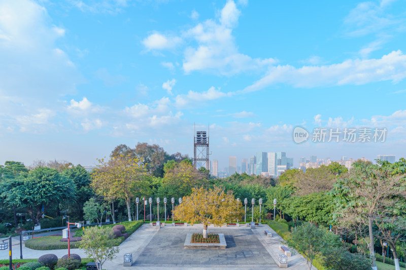 佛山礌岗公园魁星阁眺望城市高楼建筑群