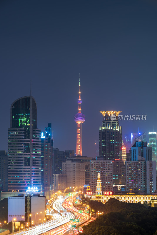 上海市区高架夜景车流城市风光