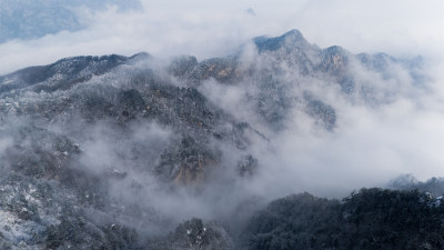 太行山余脉白云山冬季雪景冰挂雾凇实拍